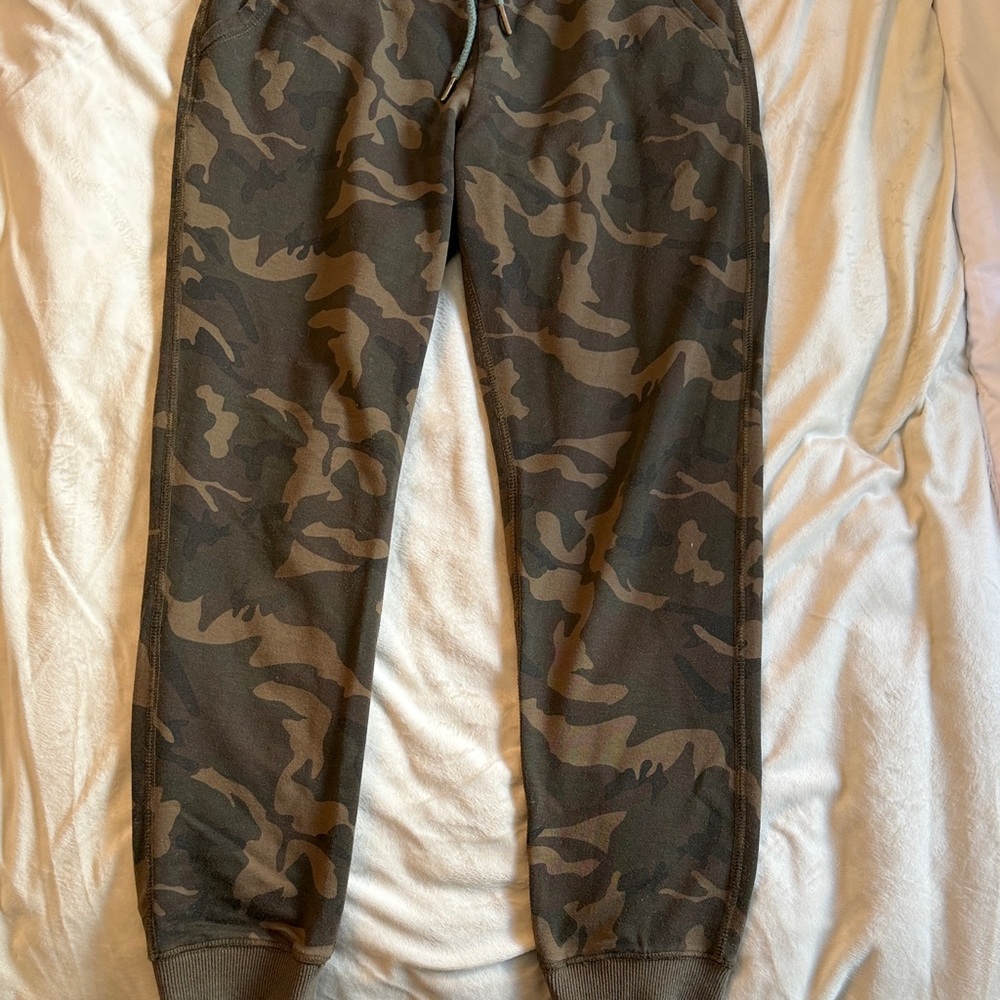 Camo Jogger Sweatpants - Olive Green & Dark Brown